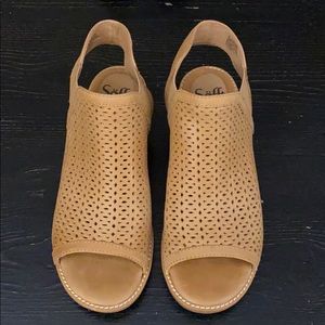 Nalda Shoe from Sofft